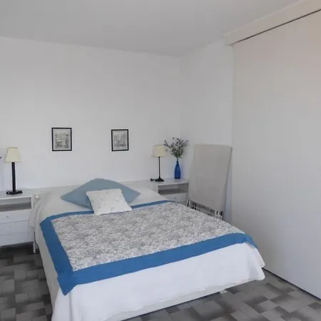 Апартаменты Appartement Cap D'Agde, 3 Pieces, 4 Personnes - Fr-1-723-104 *